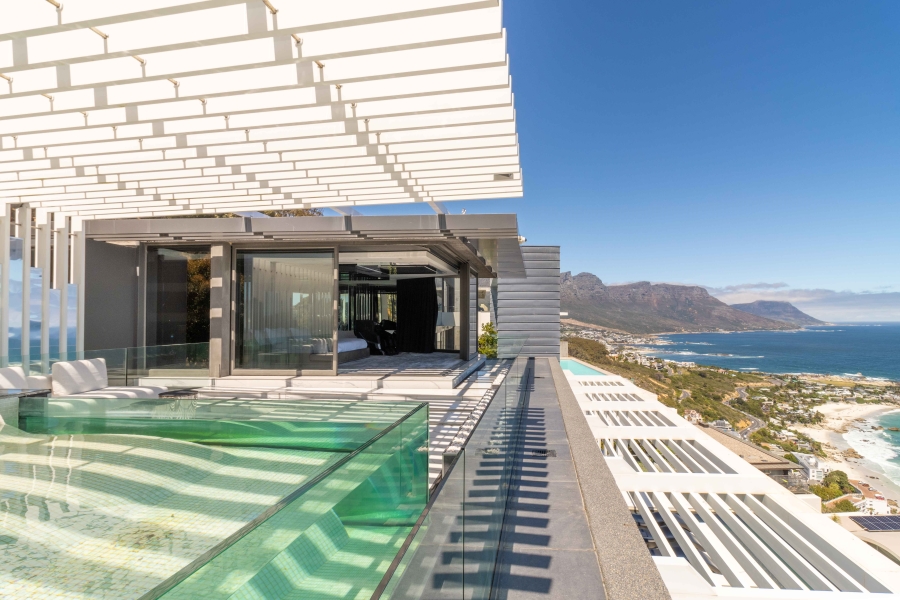 5 Bedroom Property for Sale in Clifton Western Cape